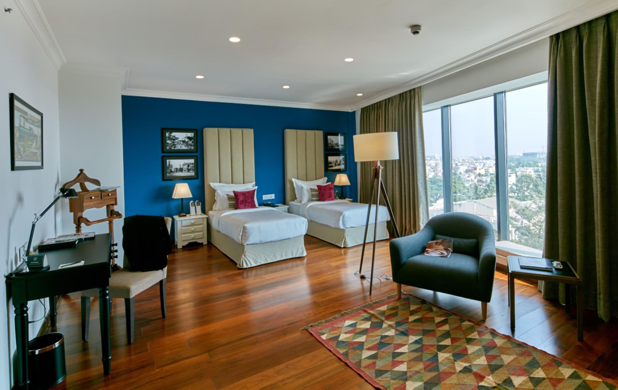 The Waverly Hotel & Residences Bangalore Exterior foto