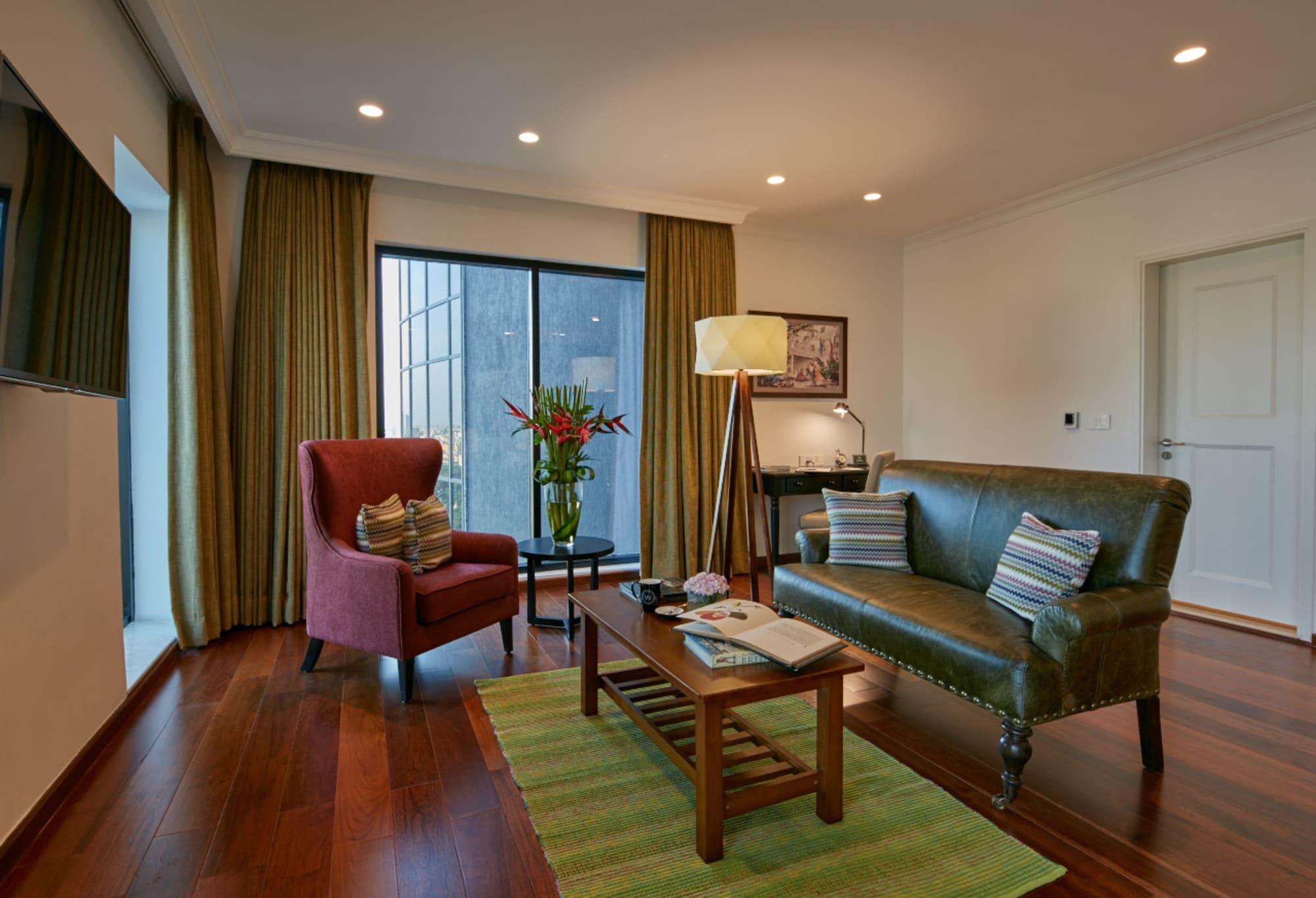 The Waverly Hotel & Residences Bangalore Exterior foto